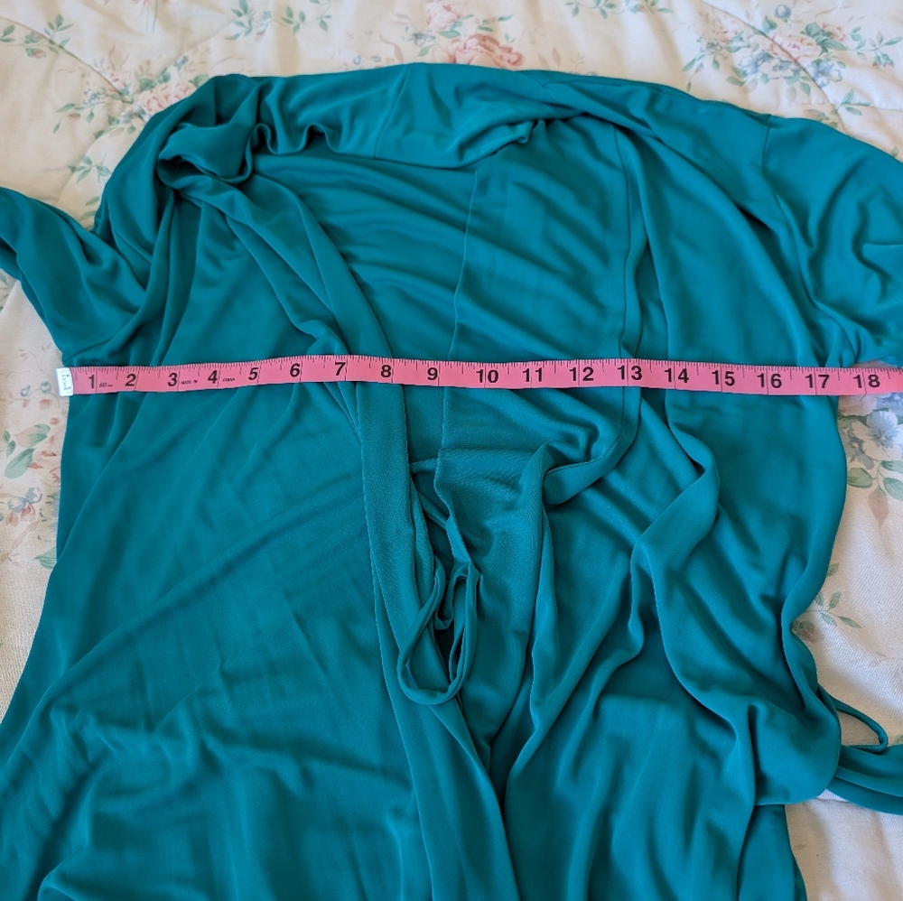 Natori Short Robe - Picture 5 of 12